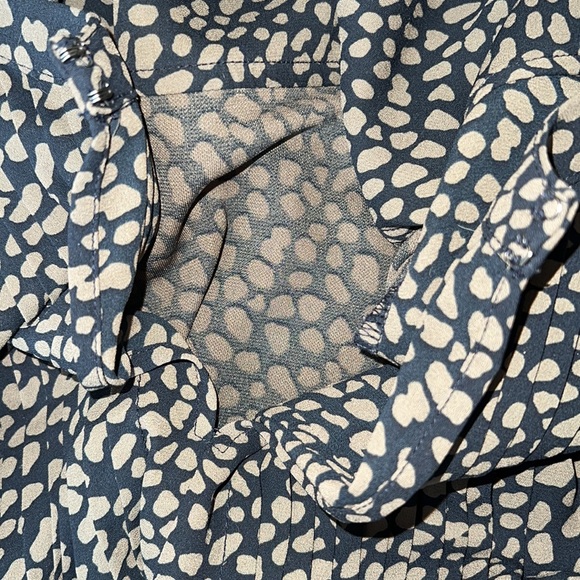 Small Ann Taylor Semi Sheer Blouse - Picture 10 of 11